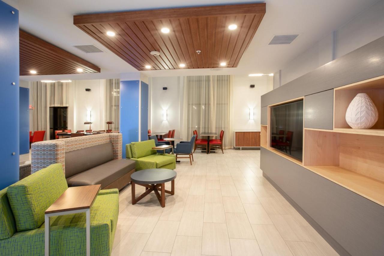 Holiday Inn Express & Suites Phoenix Glendale Dist By Ihg Ngoại thất bức ảnh