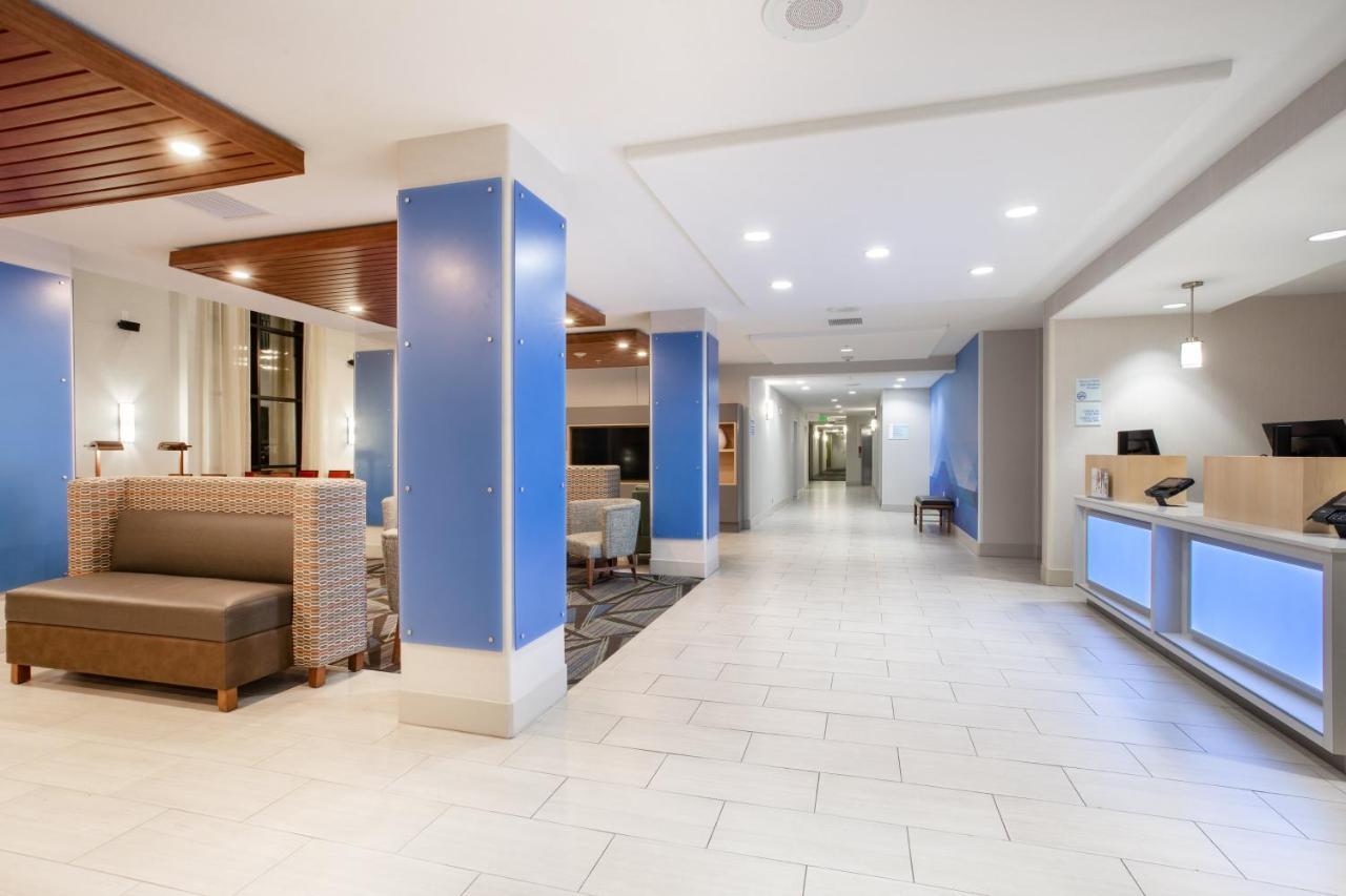 Holiday Inn Express & Suites Phoenix Glendale Dist By Ihg Ngoại thất bức ảnh