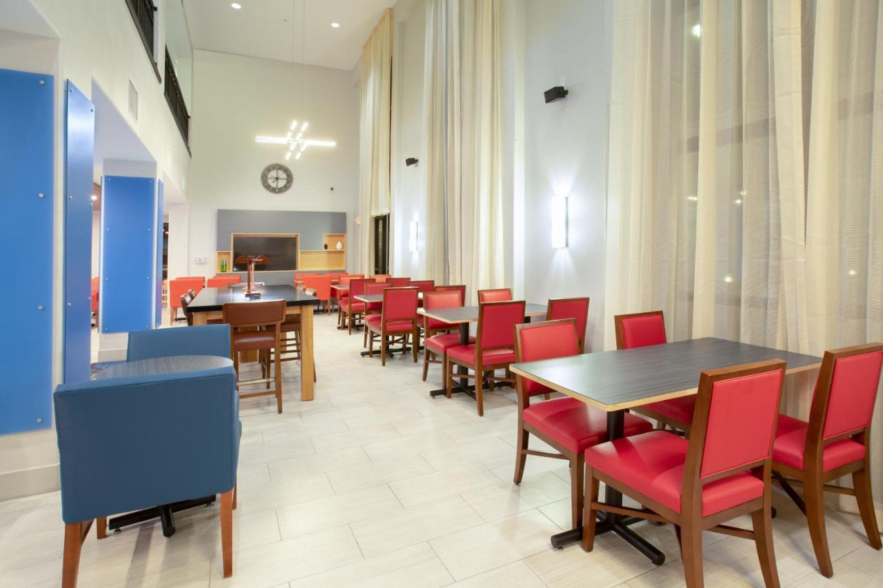 Holiday Inn Express & Suites Phoenix Glendale Dist By Ihg Ngoại thất bức ảnh