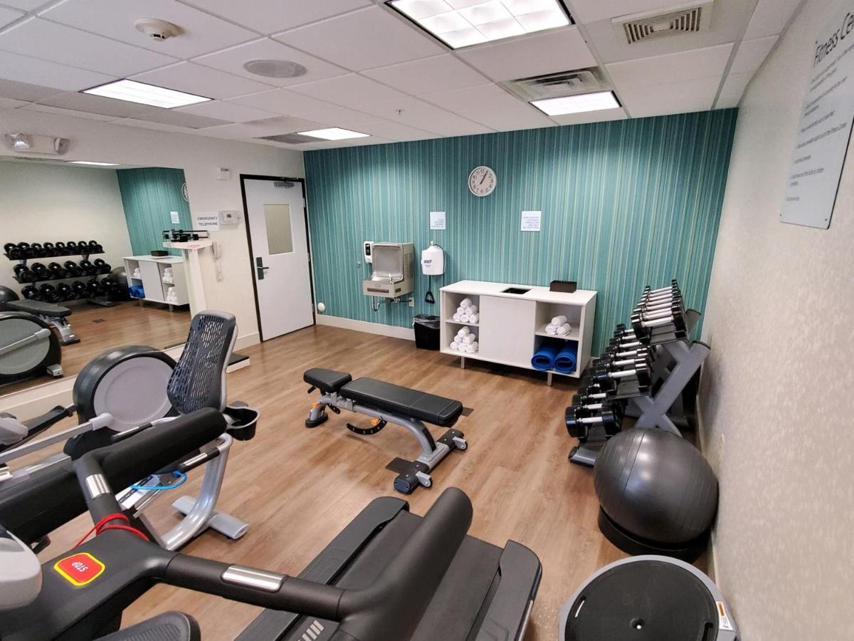 Holiday Inn Express & Suites Phoenix Glendale Dist By Ihg Ngoại thất bức ảnh